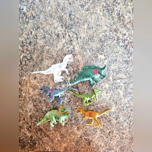 Set of Jurassic World Mini Dinosaur Figurines Set 1